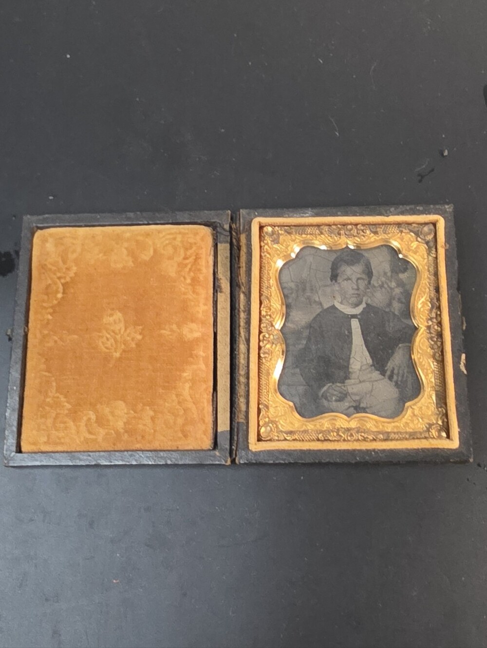 Gold-Trim Velvet Lined Home Art Display Case with Vintage Tin Type Portrait - Picture 2 of 12